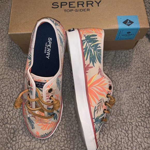 Sperry - Picture 3 of 7